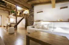 Villa en Olot - Masía Els Cingles