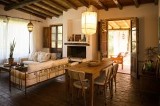 Villa in Olot - Masía Els Cingles